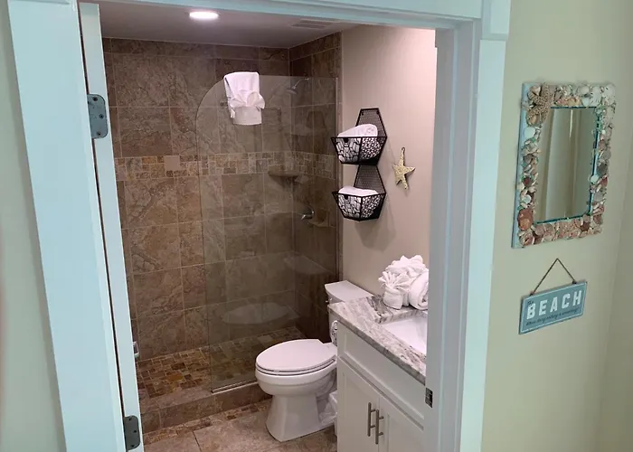 Island Towers #1801 Apartment
